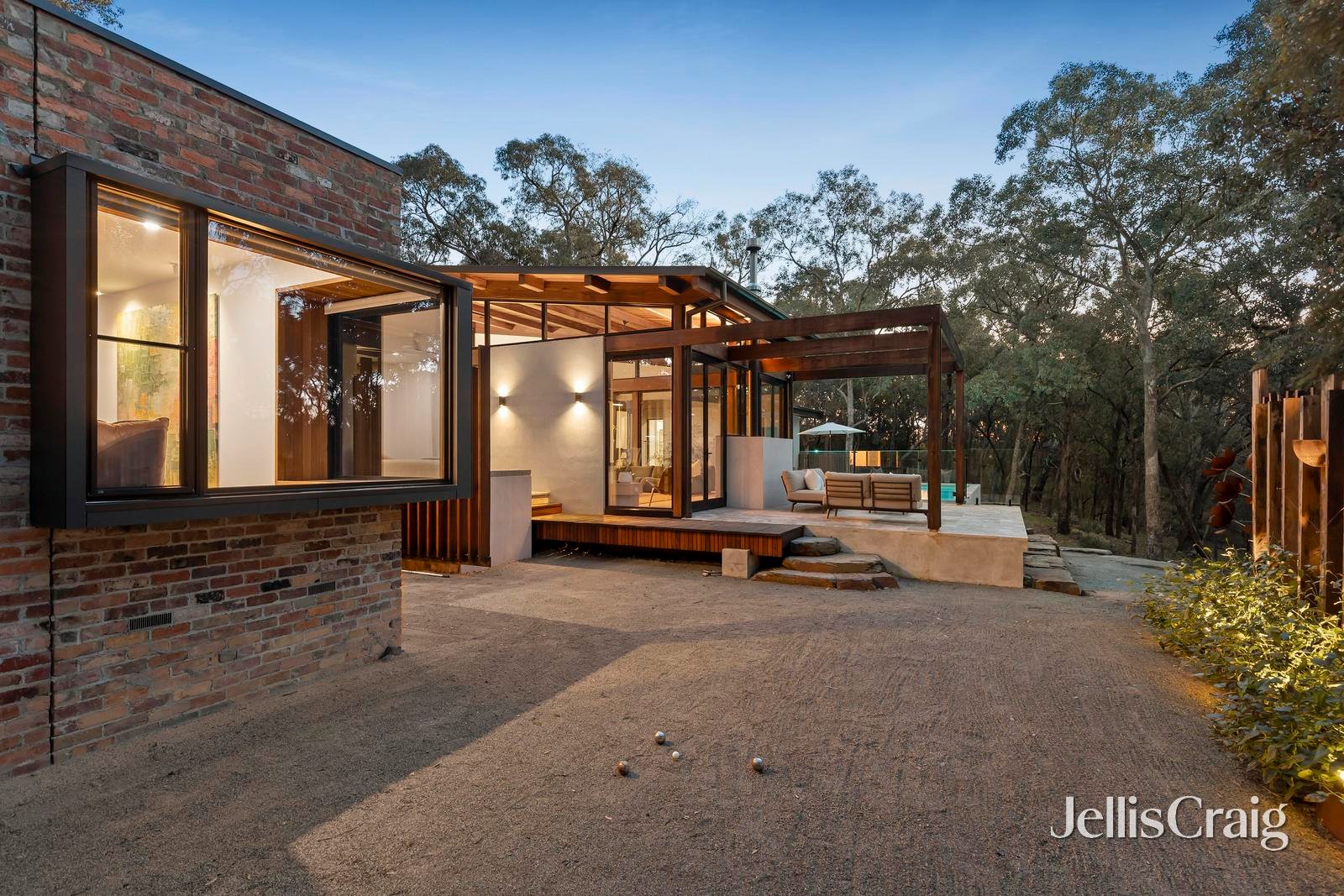 6 Hill Street, Park&nbsp;Orchards image 21