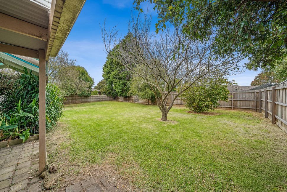 6 Homer Court, Ferntree Gully image 12