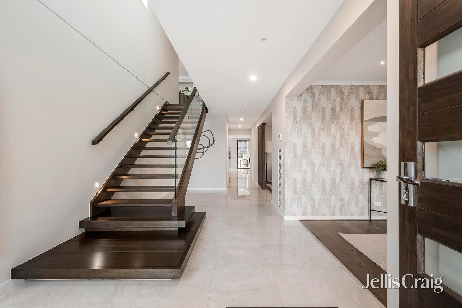 6 Honour Avenue, Lilydale image 2
