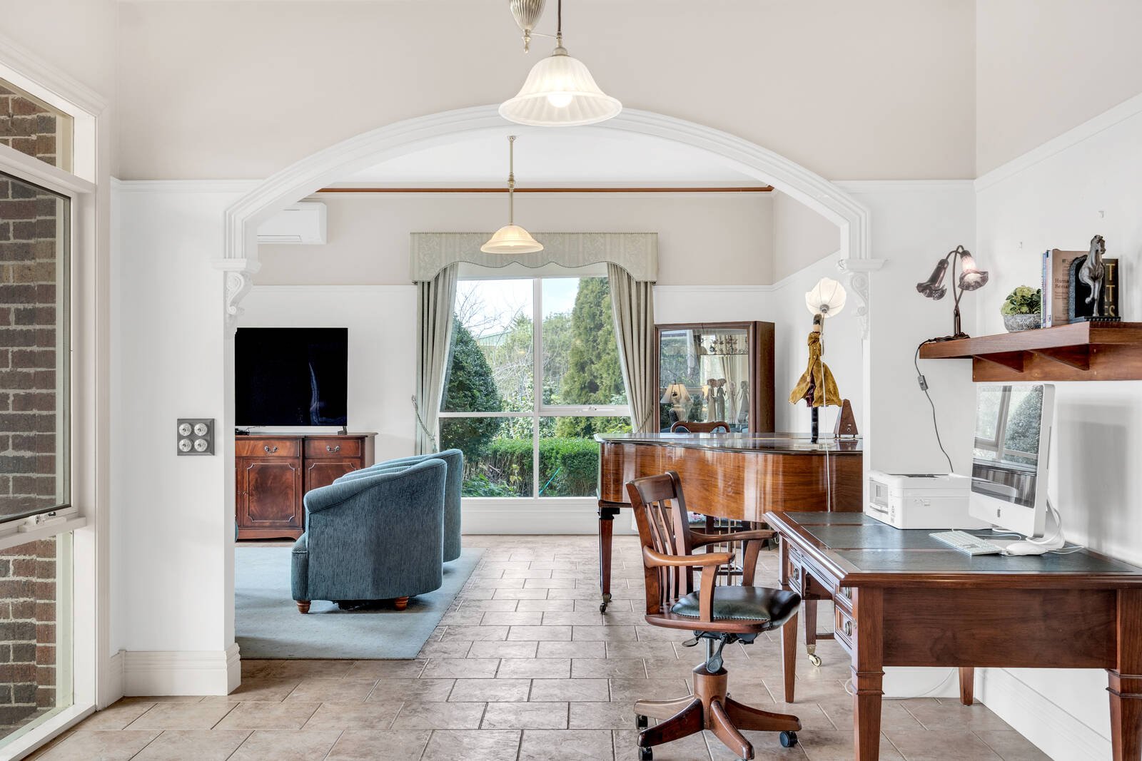 Property Gallery Thumbnail 9