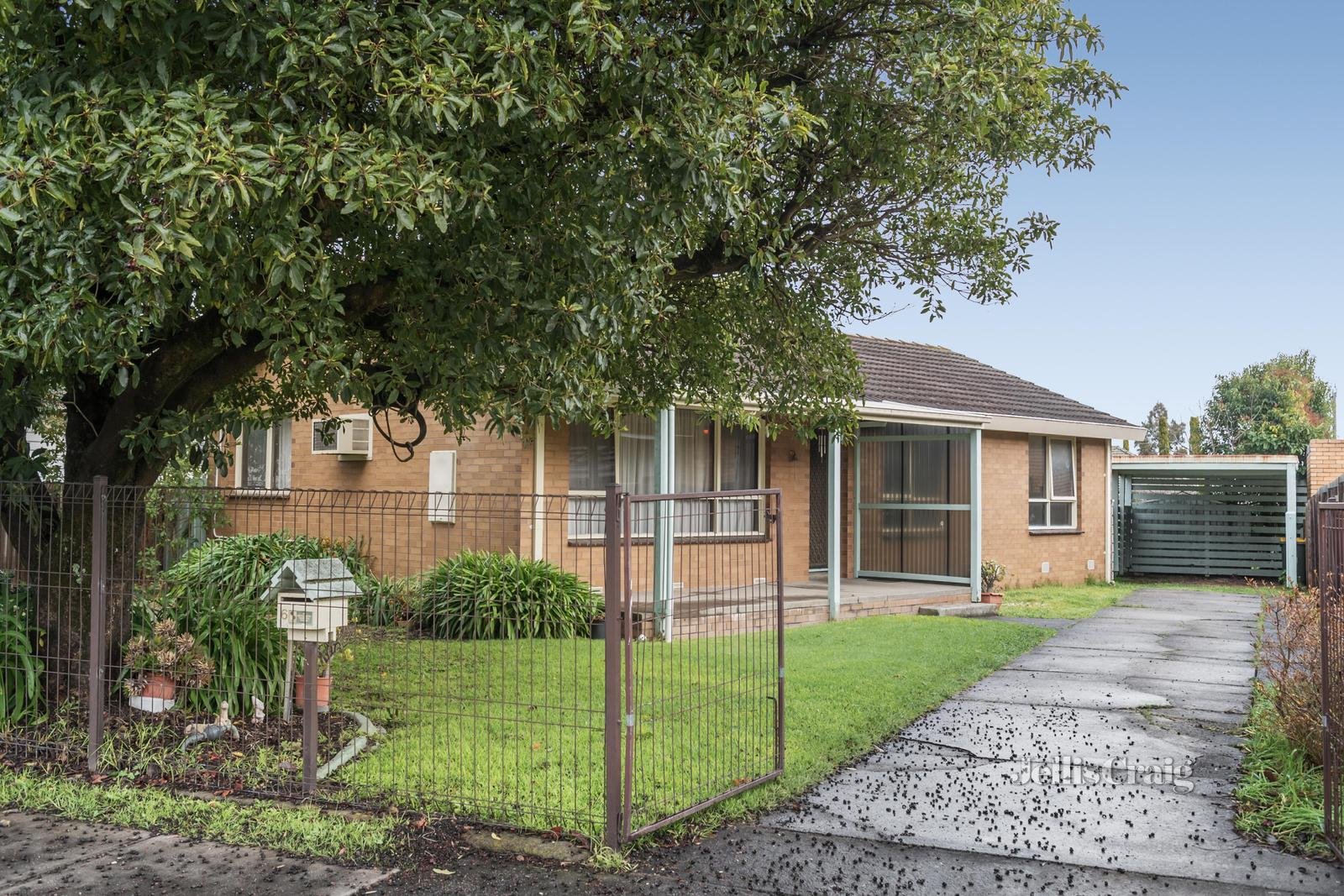 6 Howard Street, Mitcham image 1