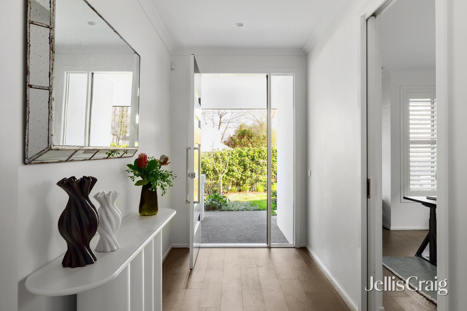 6 Hudson Street, Hampton image 10