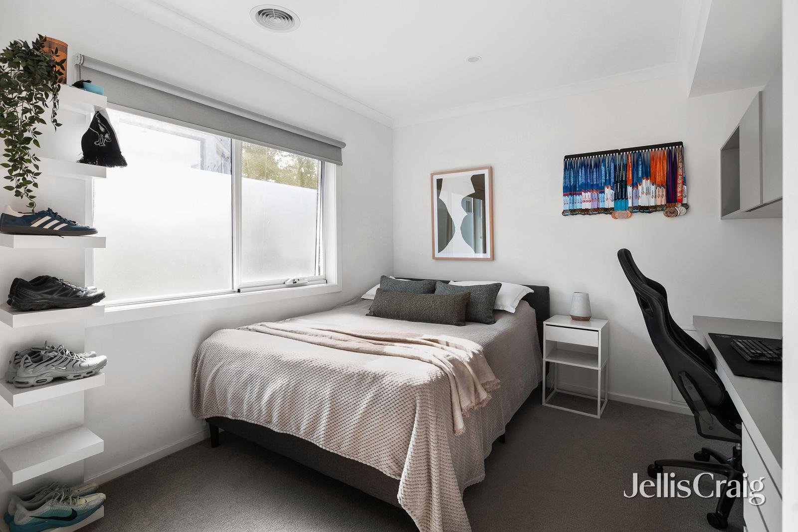 6 Hudson Street, Hampton image 17