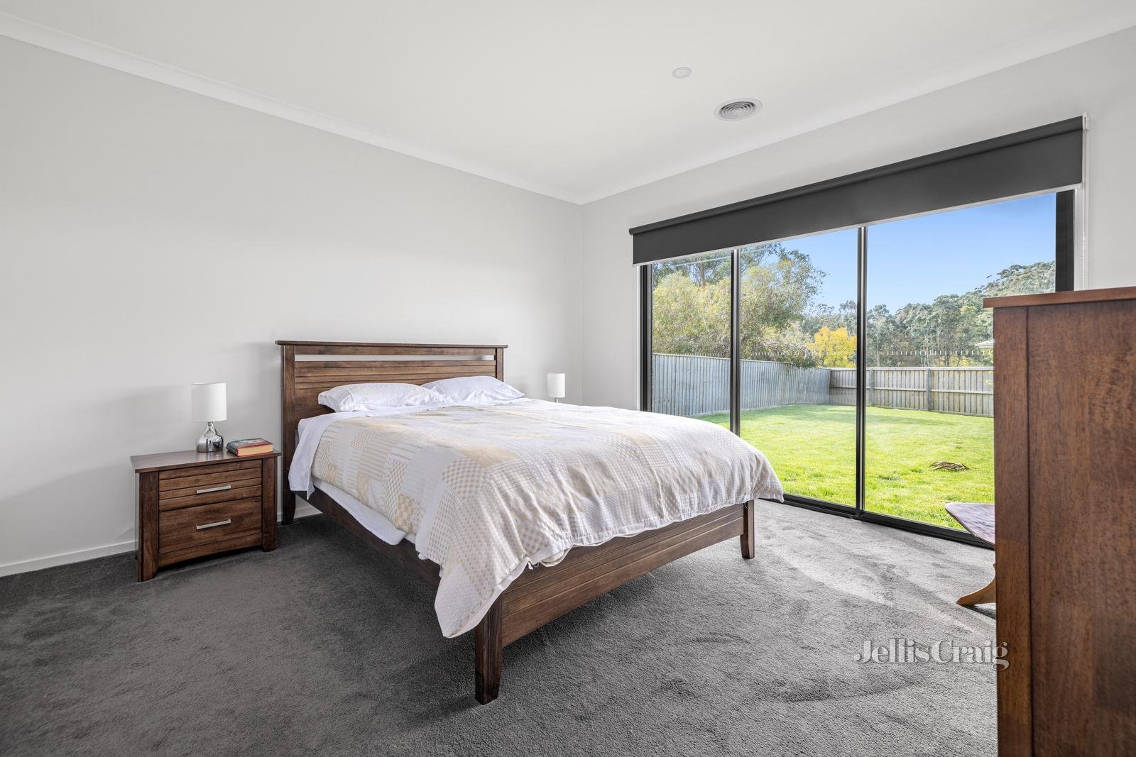 6 Hugo Place, Brown Hill image 11