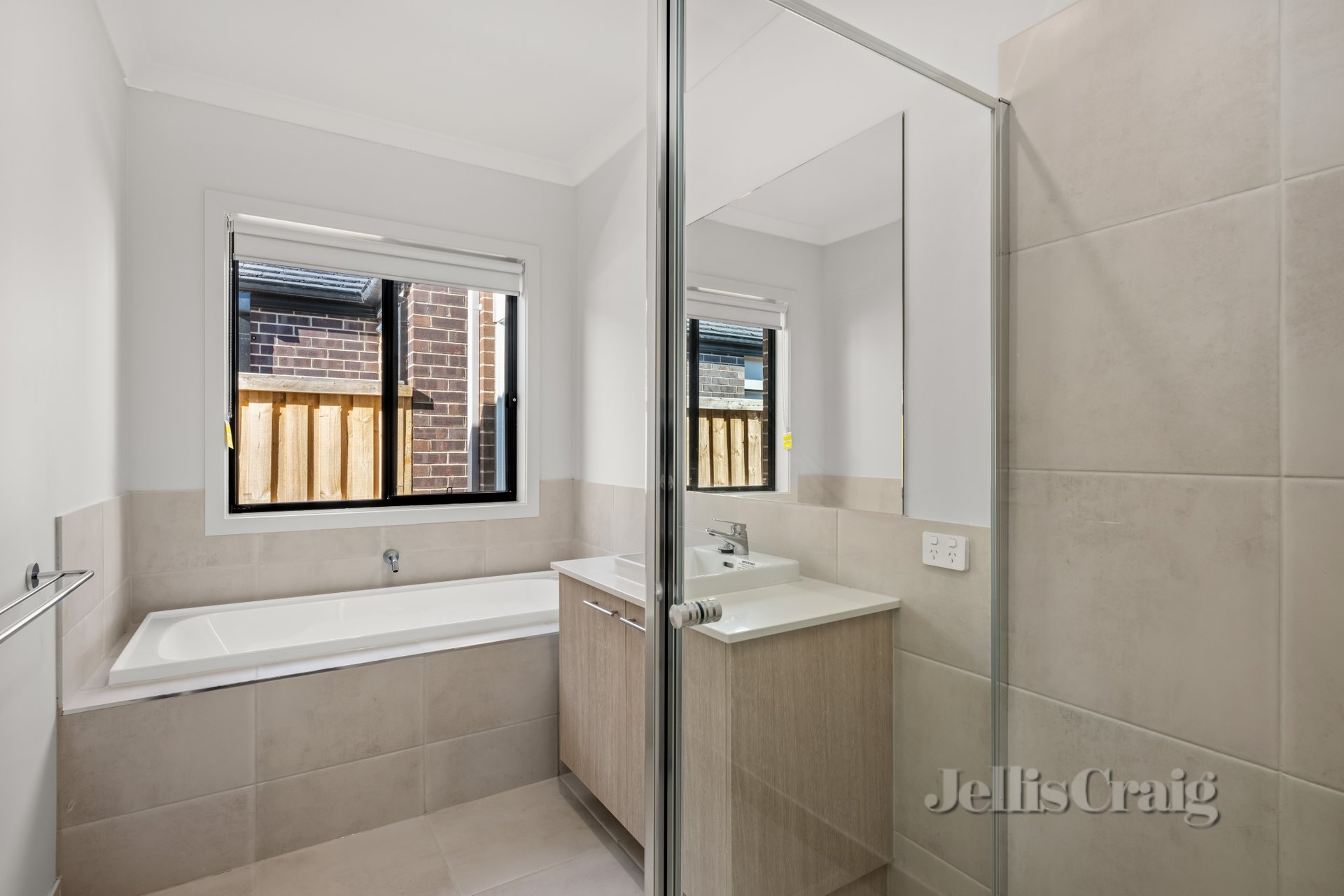 6 Illusion Terrace, Diggers Rest image 5