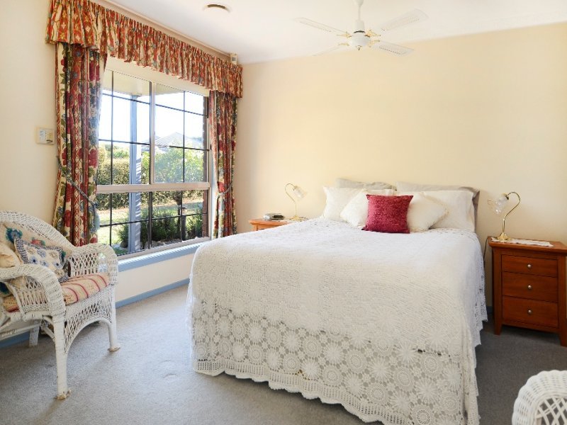 6 Ingrid Court, Herne Hill image 9