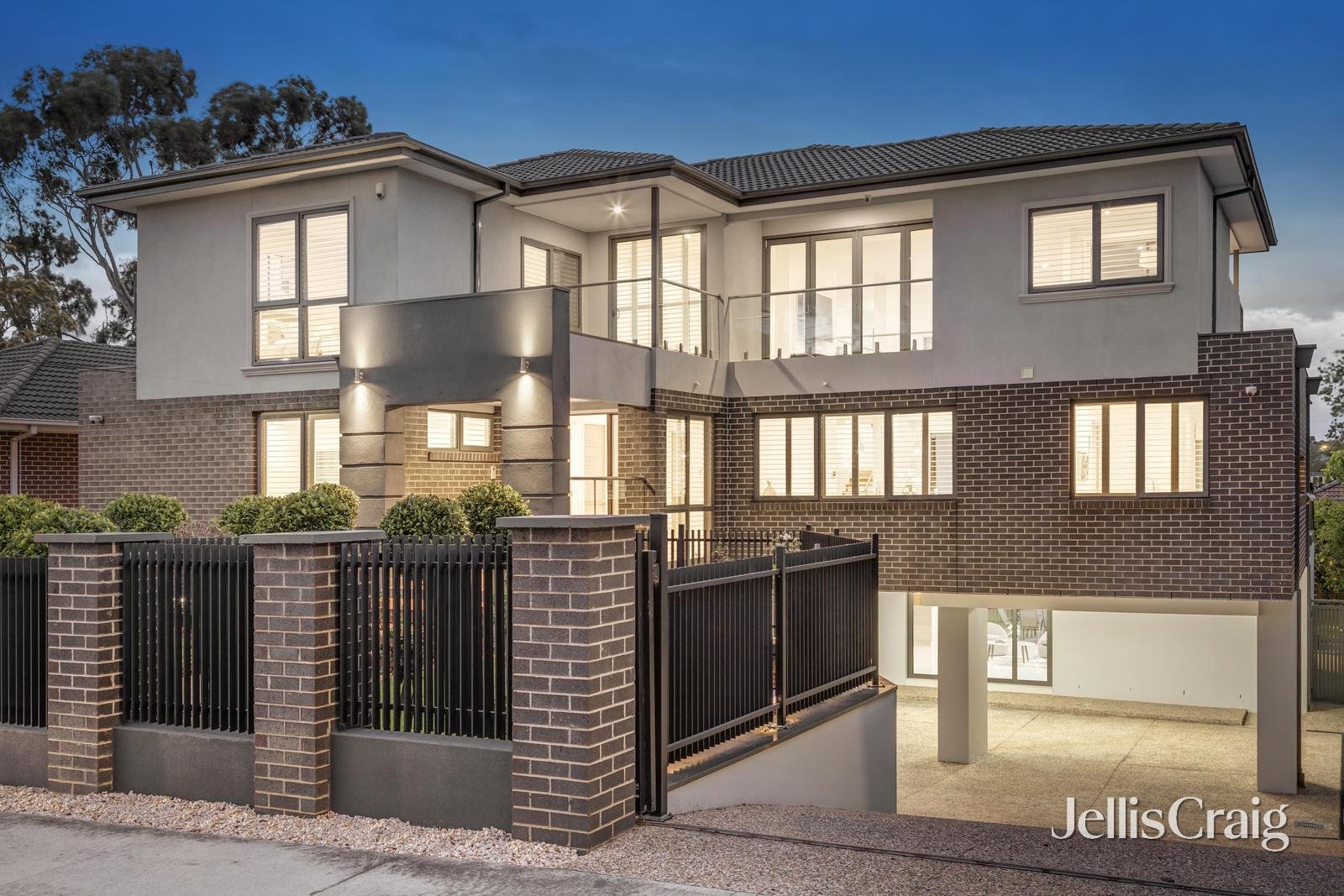 6 Inverell Avenue, Mount Waverley image 1