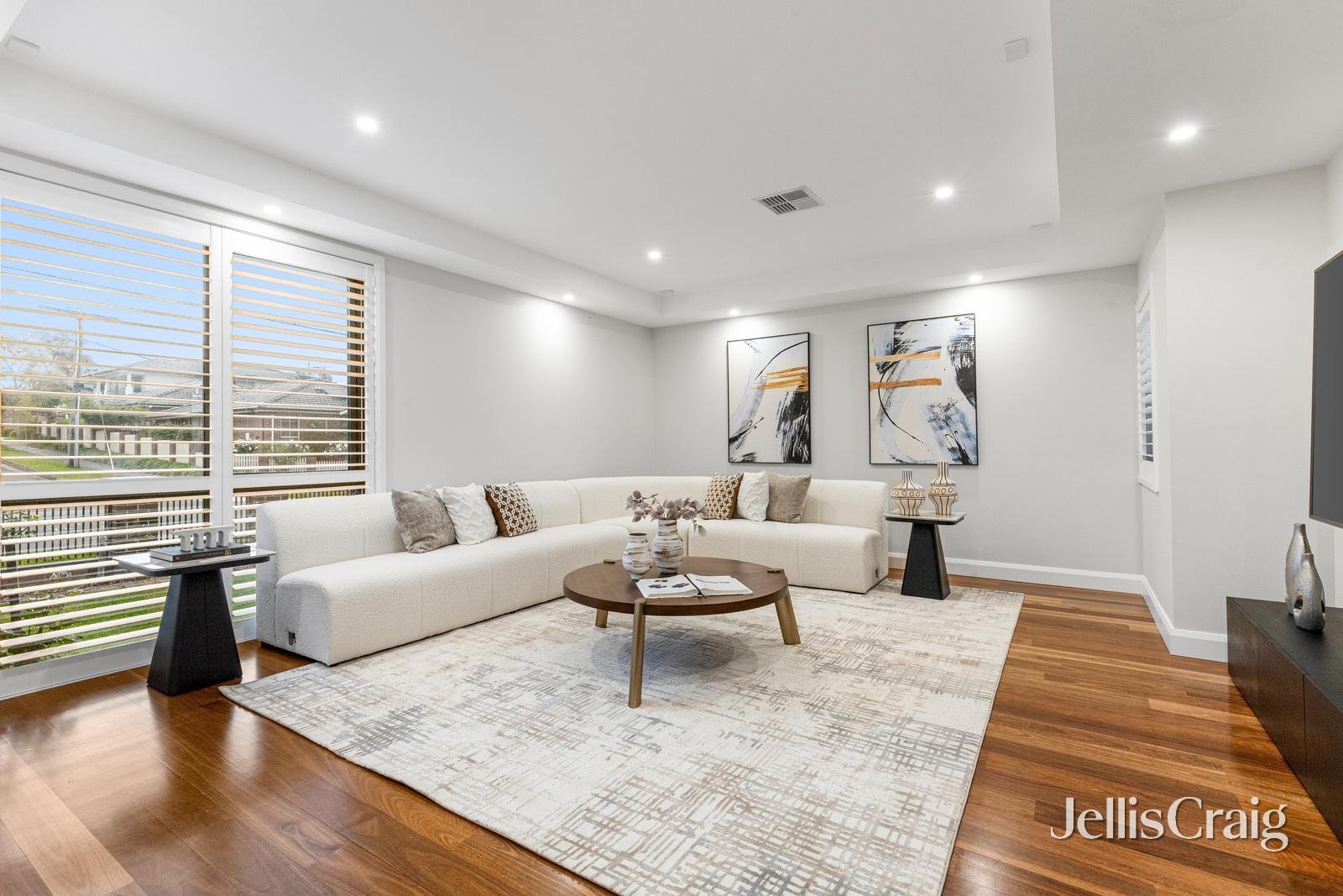 6 Inverell Avenue, Mount Waverley image 2