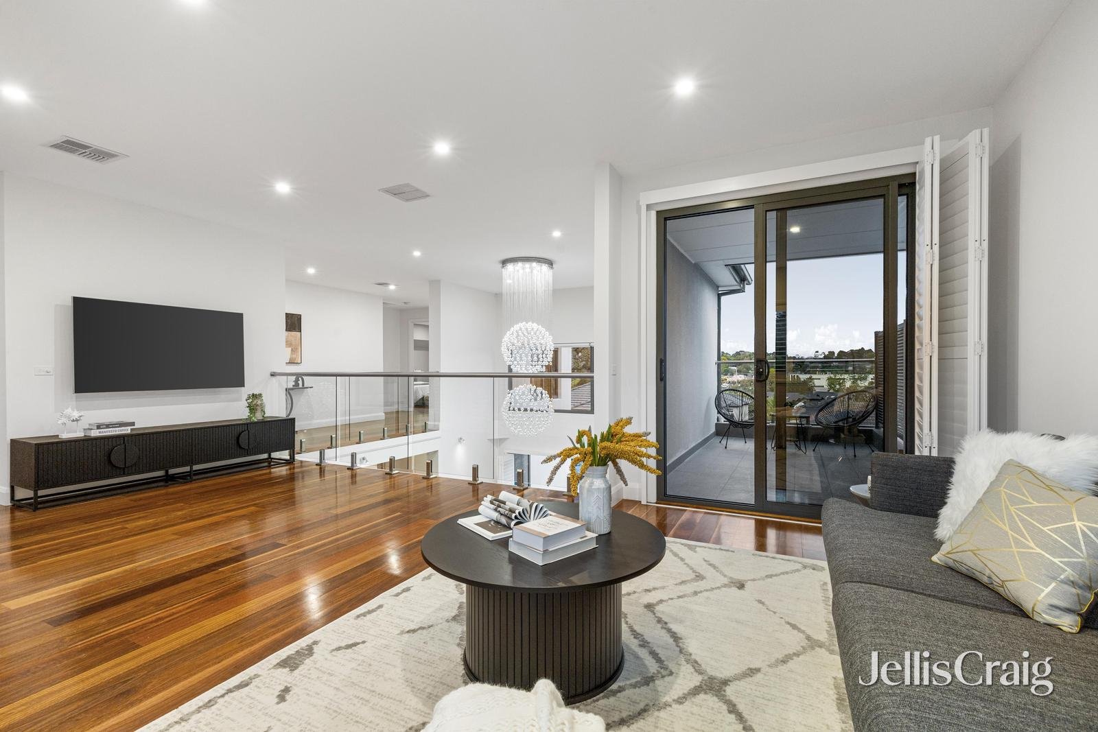 6 Inverell Avenue, Mount Waverley image 6