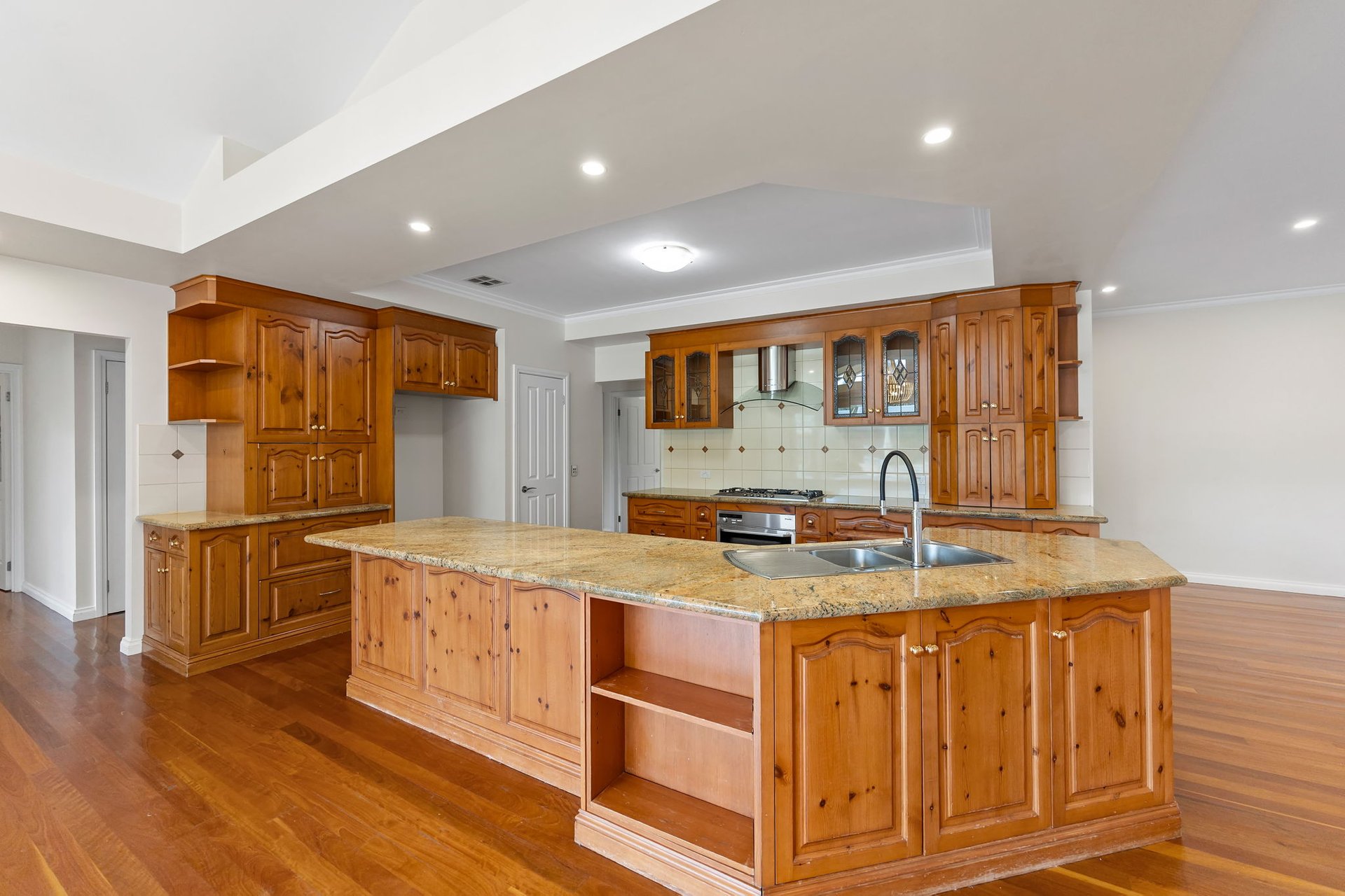 6 Jeanette Maree Court, Kilsyth image 4