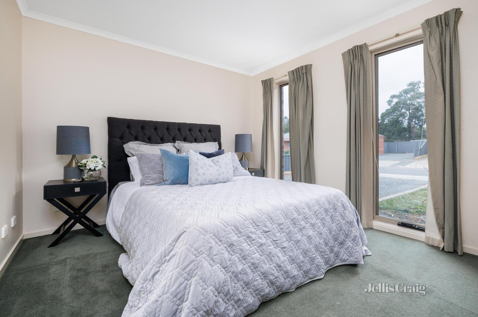 6 Jemacra Place, Mount Clear image 2