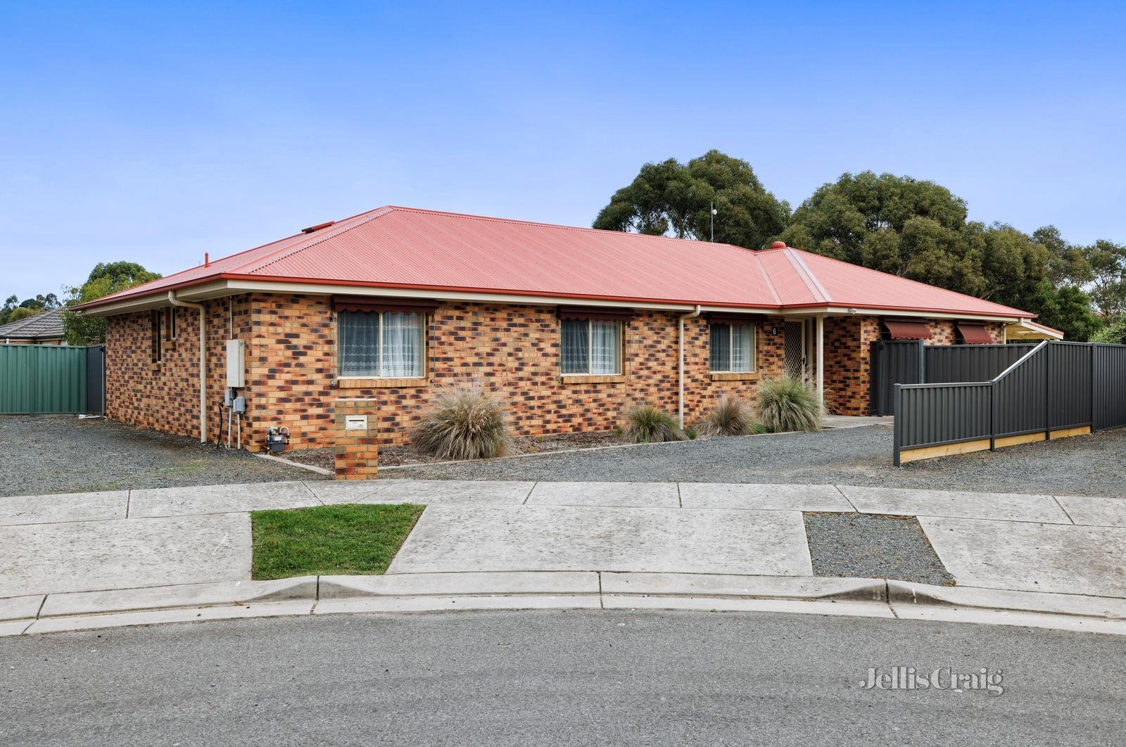 6 Jemacra Place, Mount Clear image 1