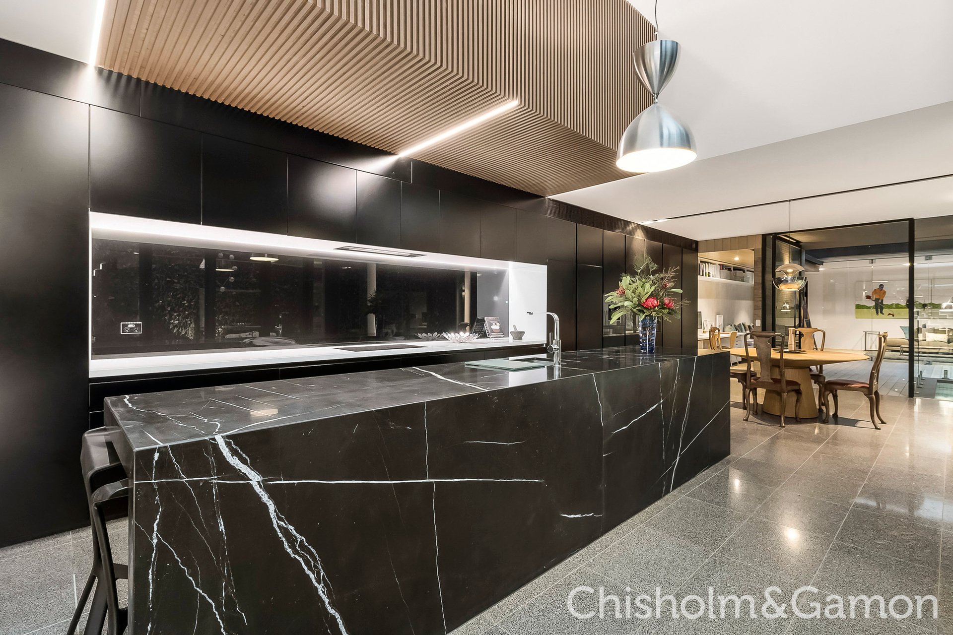 6 Joyce Street, Elwood image 4