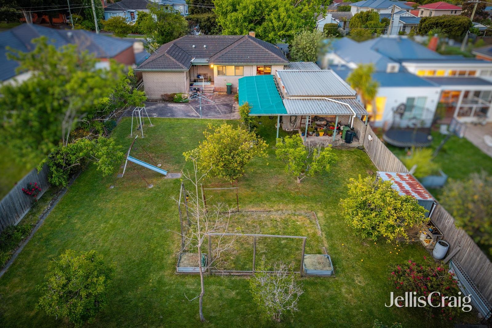 6 Julie Road, Croydon image 19