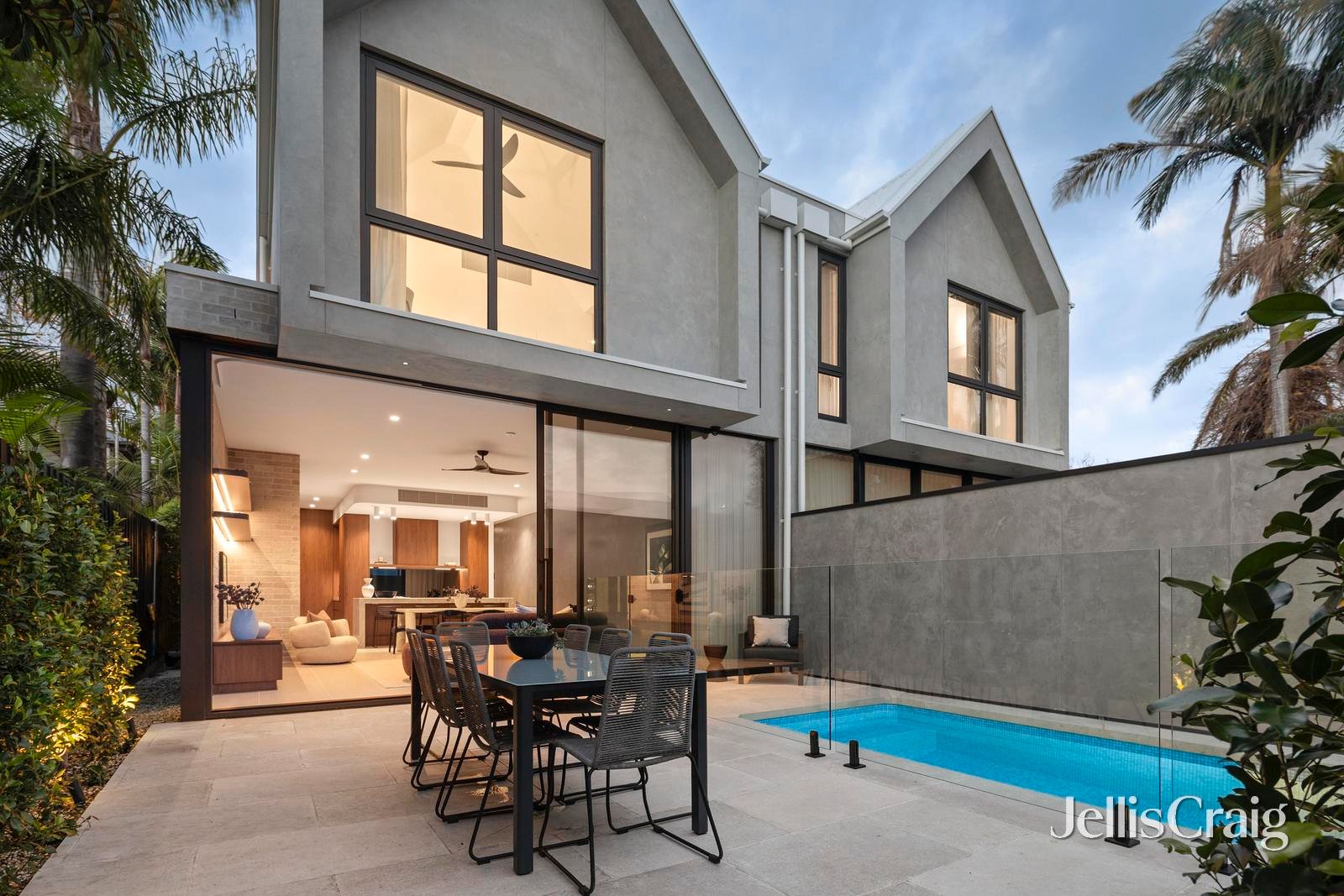 6 Kendall Street, Elwood image 2