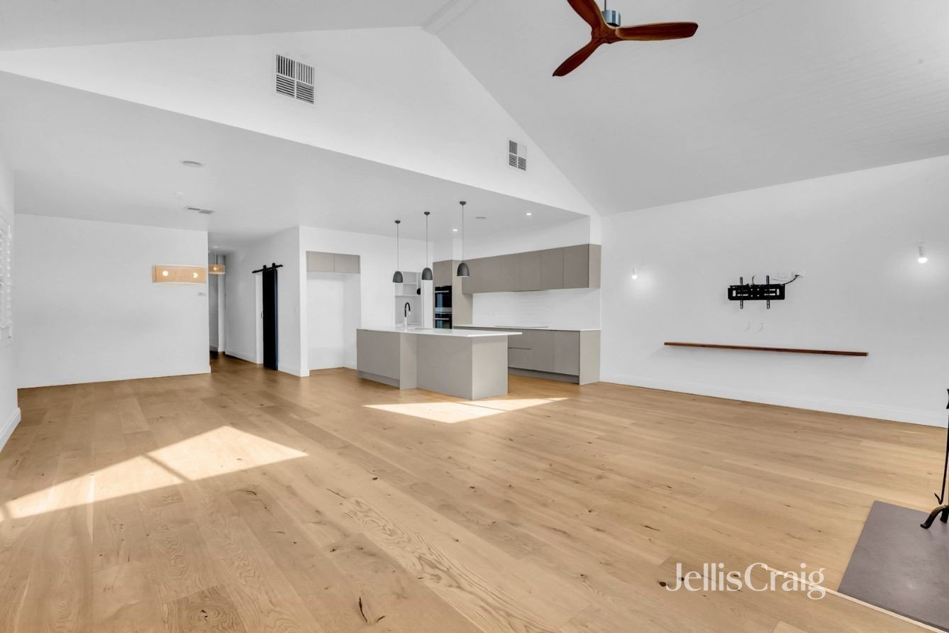 6 Kent Road, Pascoe&nbsp;Vale image 2