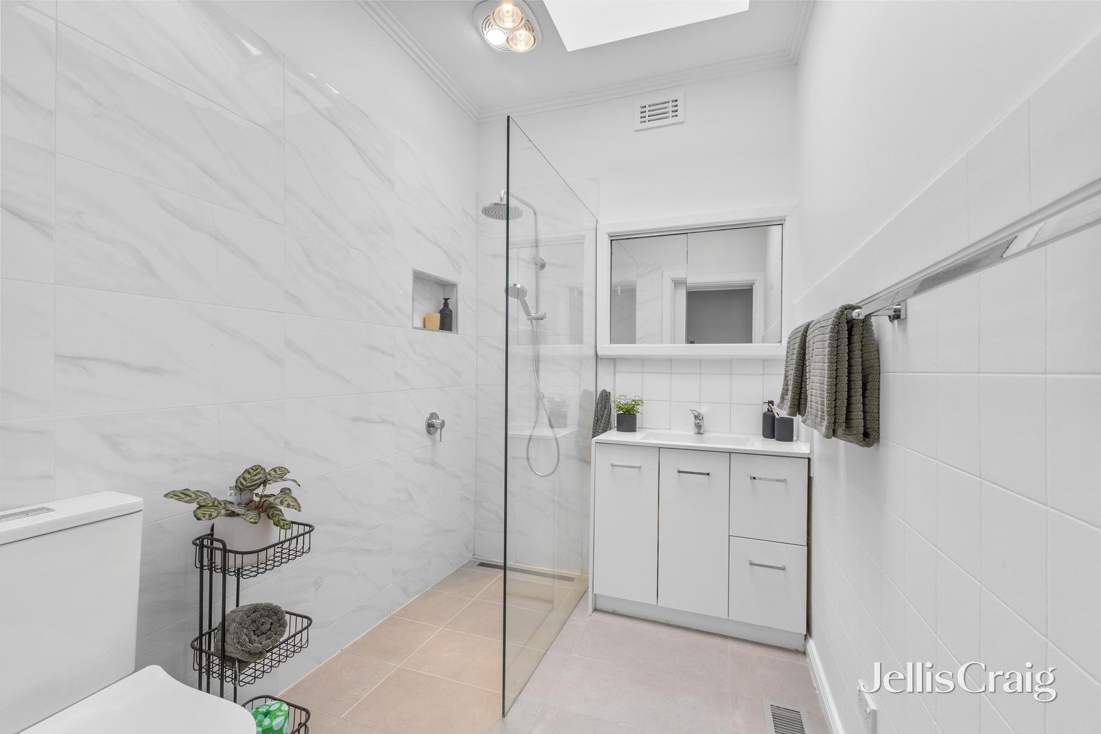 6 Kilsyth Avenue, Burwood image 7