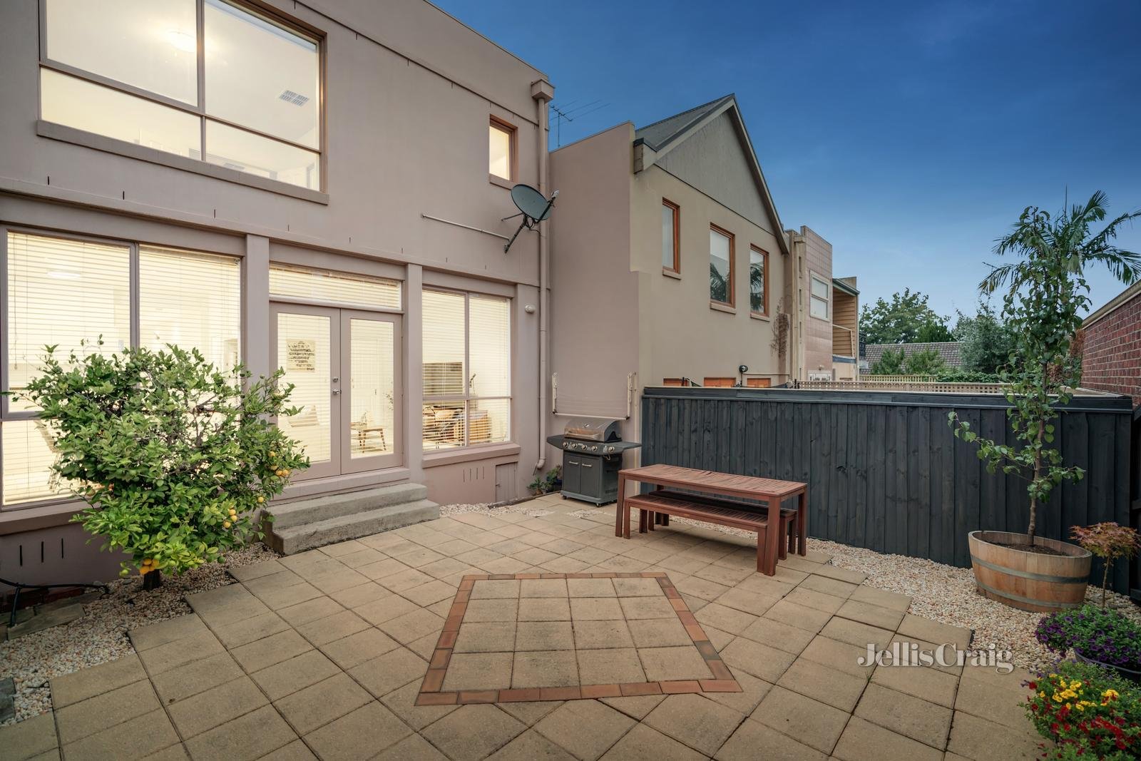 6 Kooyong Close, Hawthorn East image 6