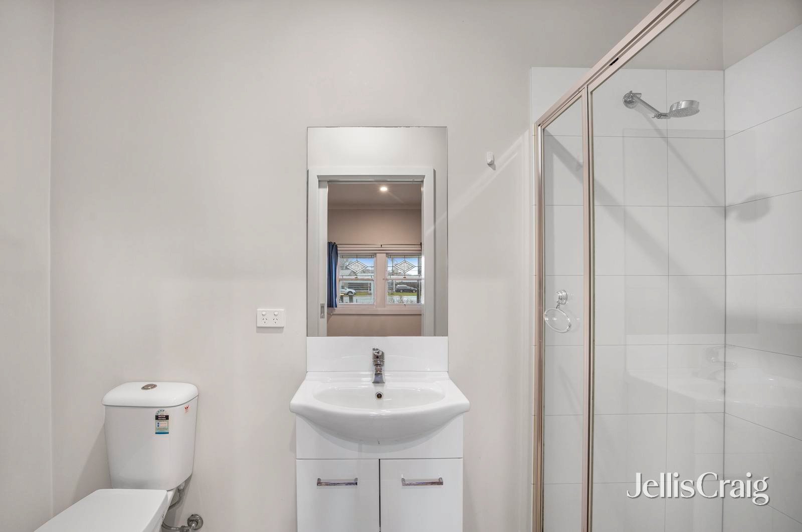 6 La Trobe Street, Redan image 5
