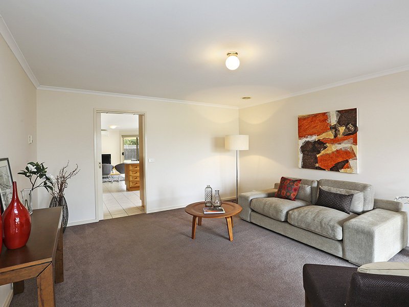 6 Lake Road, Lara image 5