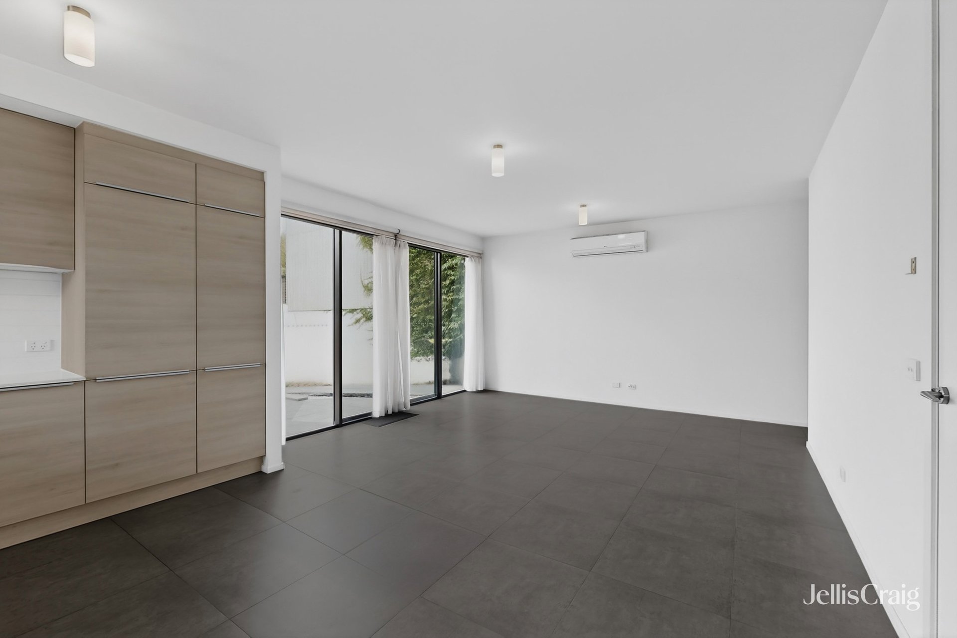 6 Lakeside Crescent, Keilor&nbsp;East image 4