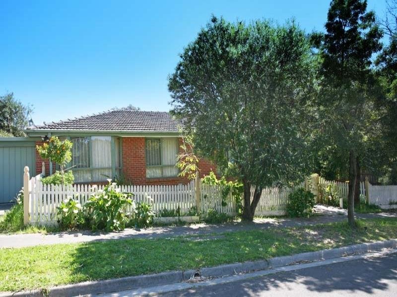 6 Lalwa Street, Blackburn image 1