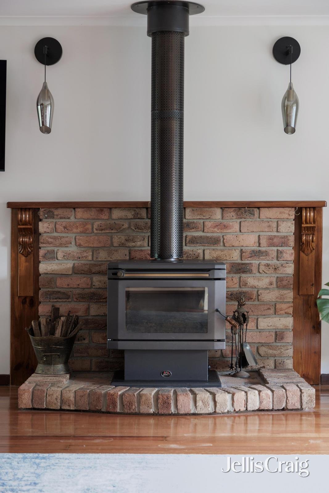 6 Lamorna Court, Eltham image 5