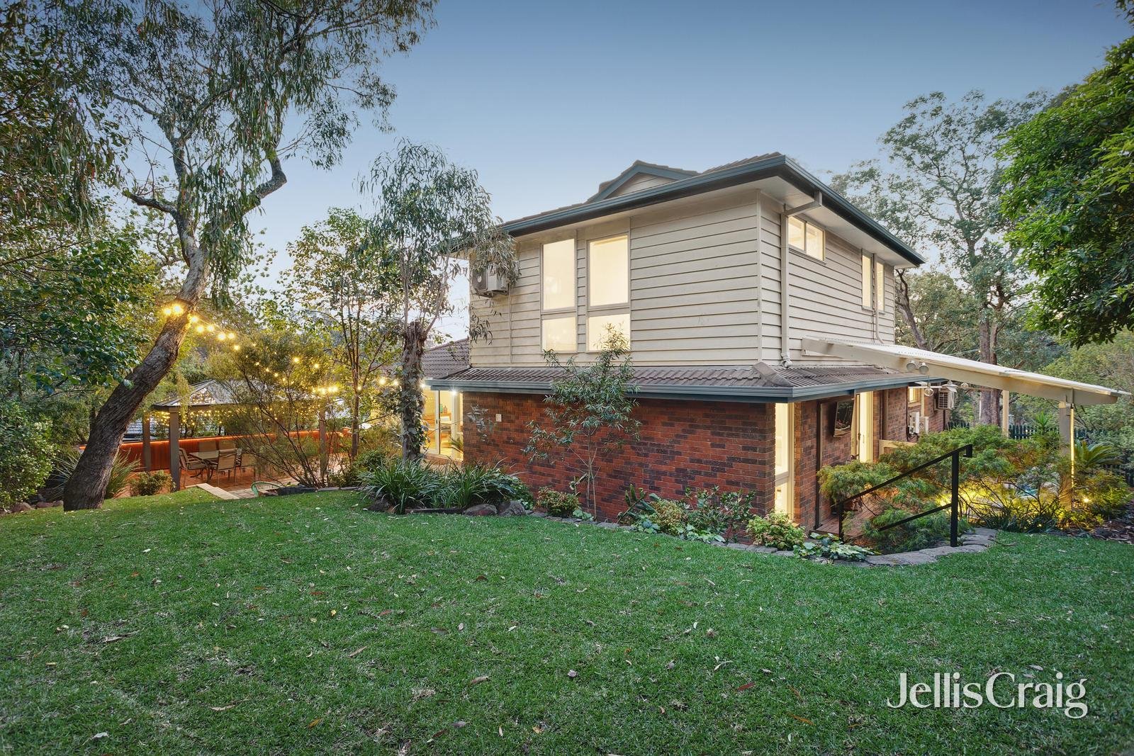 6 Lamorna Court, Eltham image 17