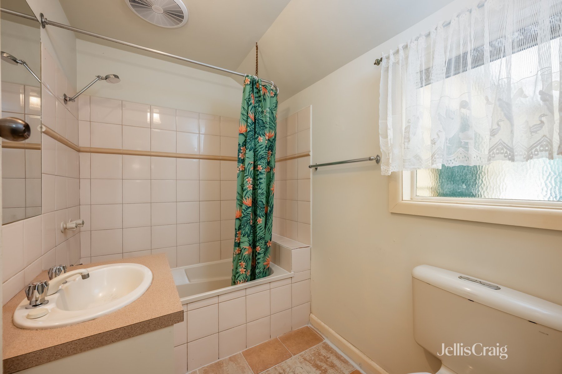 6 Leicester Street, Preston image 5