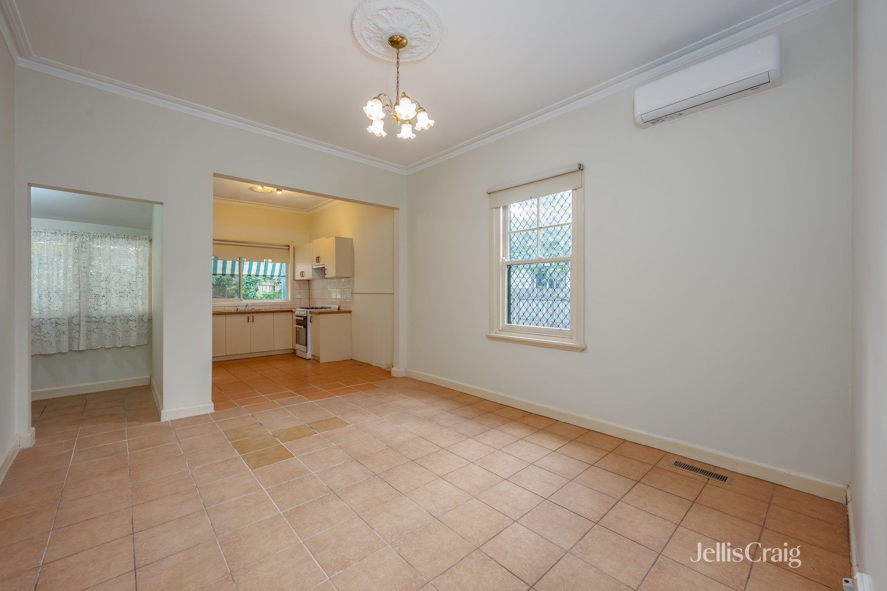 6 Leicester Street, Preston image 2