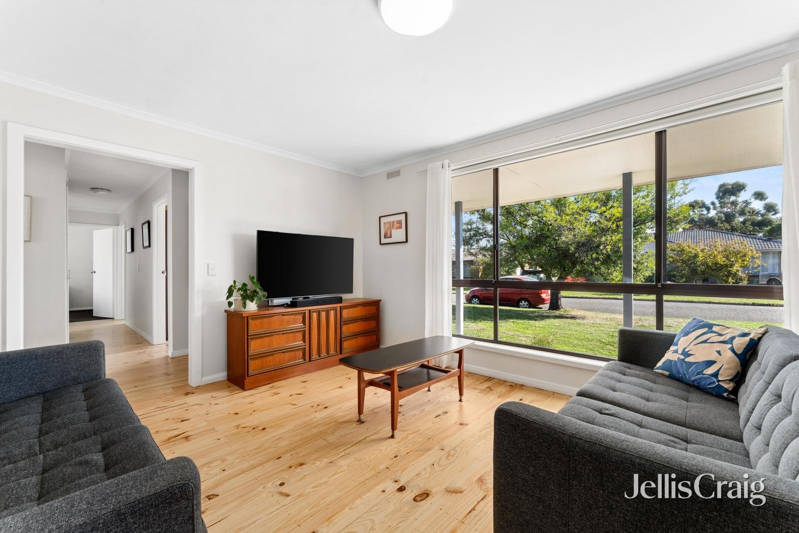 6 Lewis Court, Sebastopol image 2