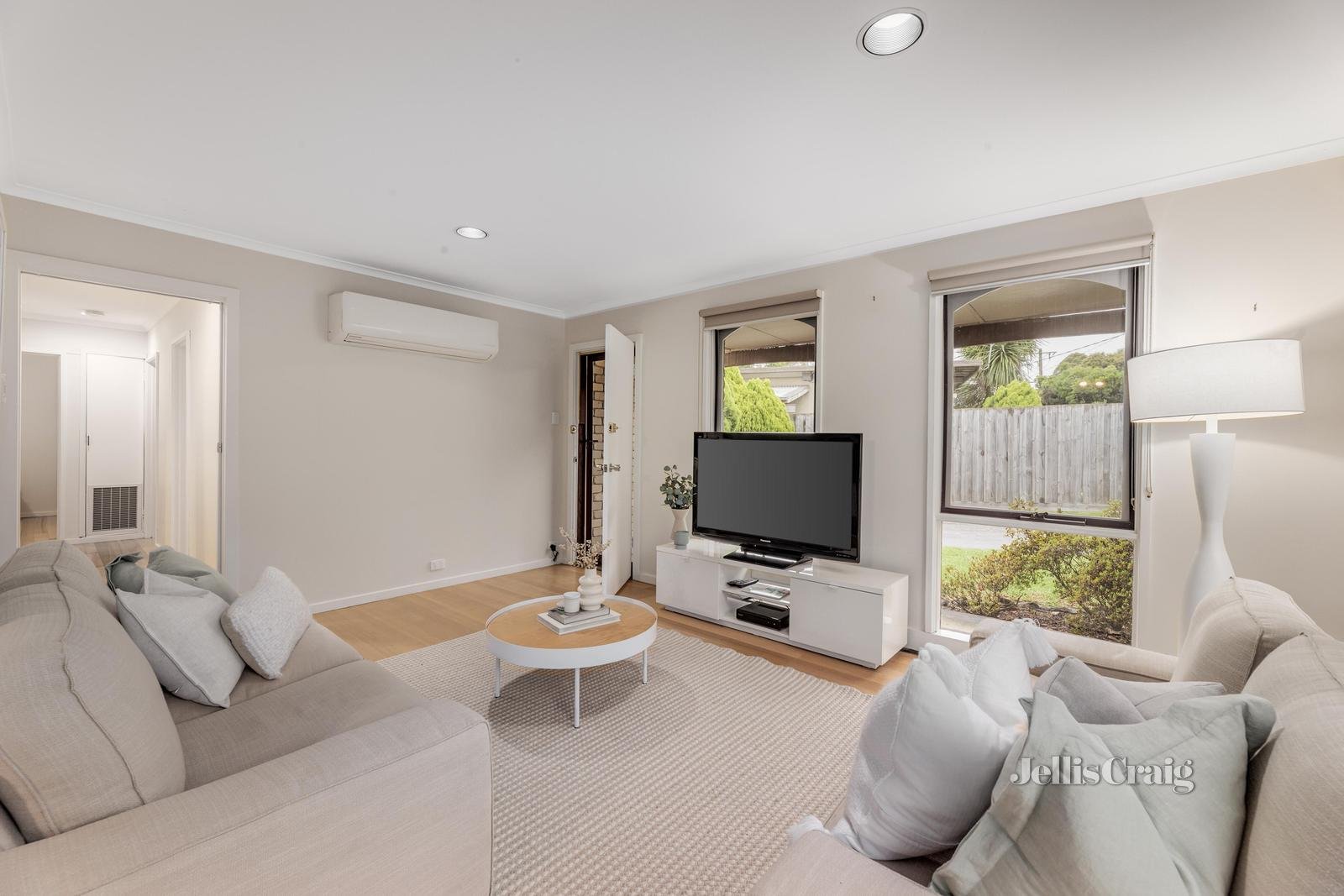 6 Lincoln Avenue, Bayswater image 2