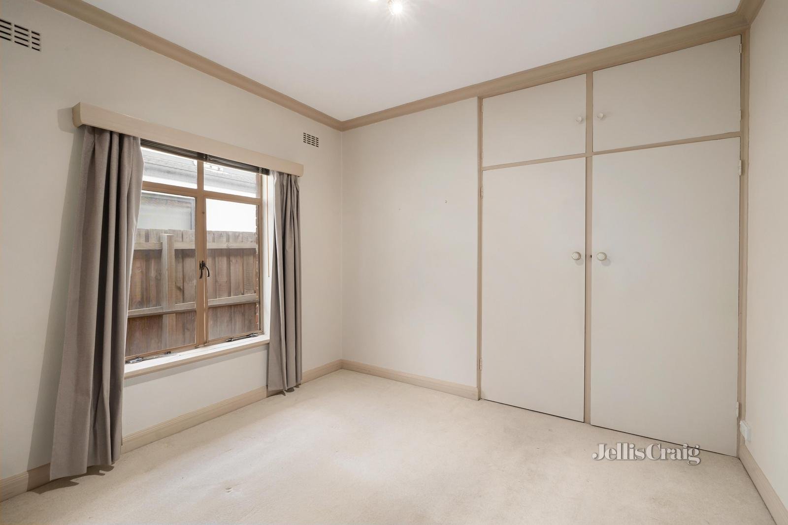6 Lindsay Street, Bentleigh image 4