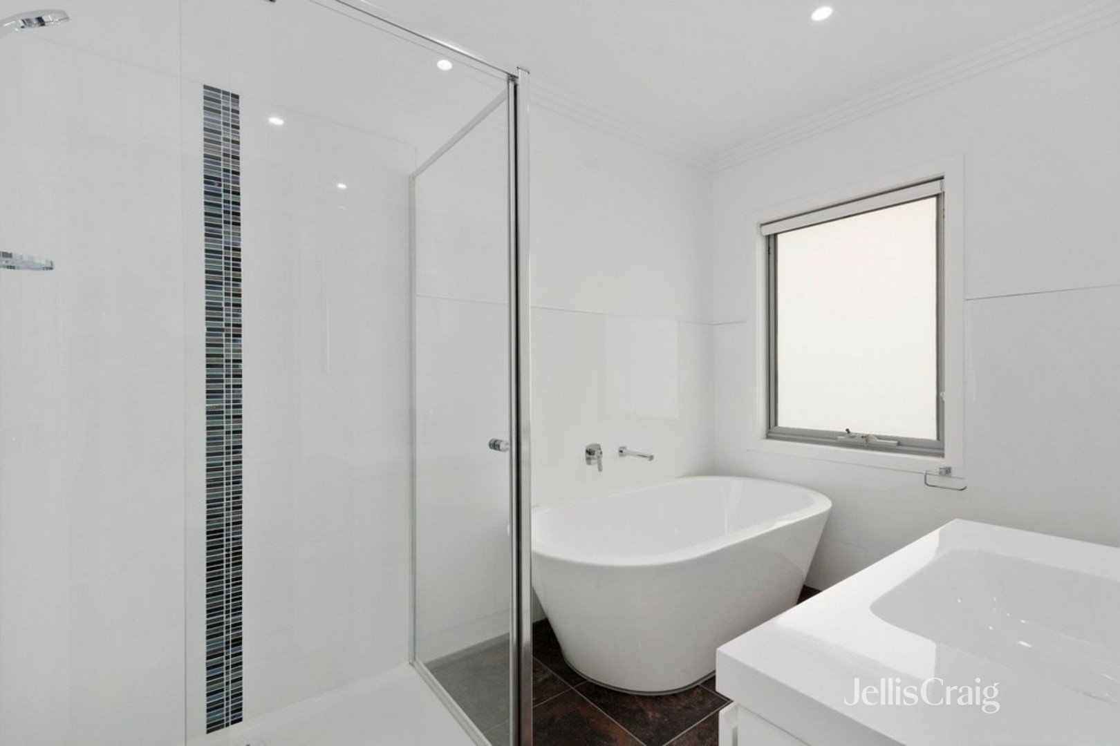 6 Little Street, Altona North image 5