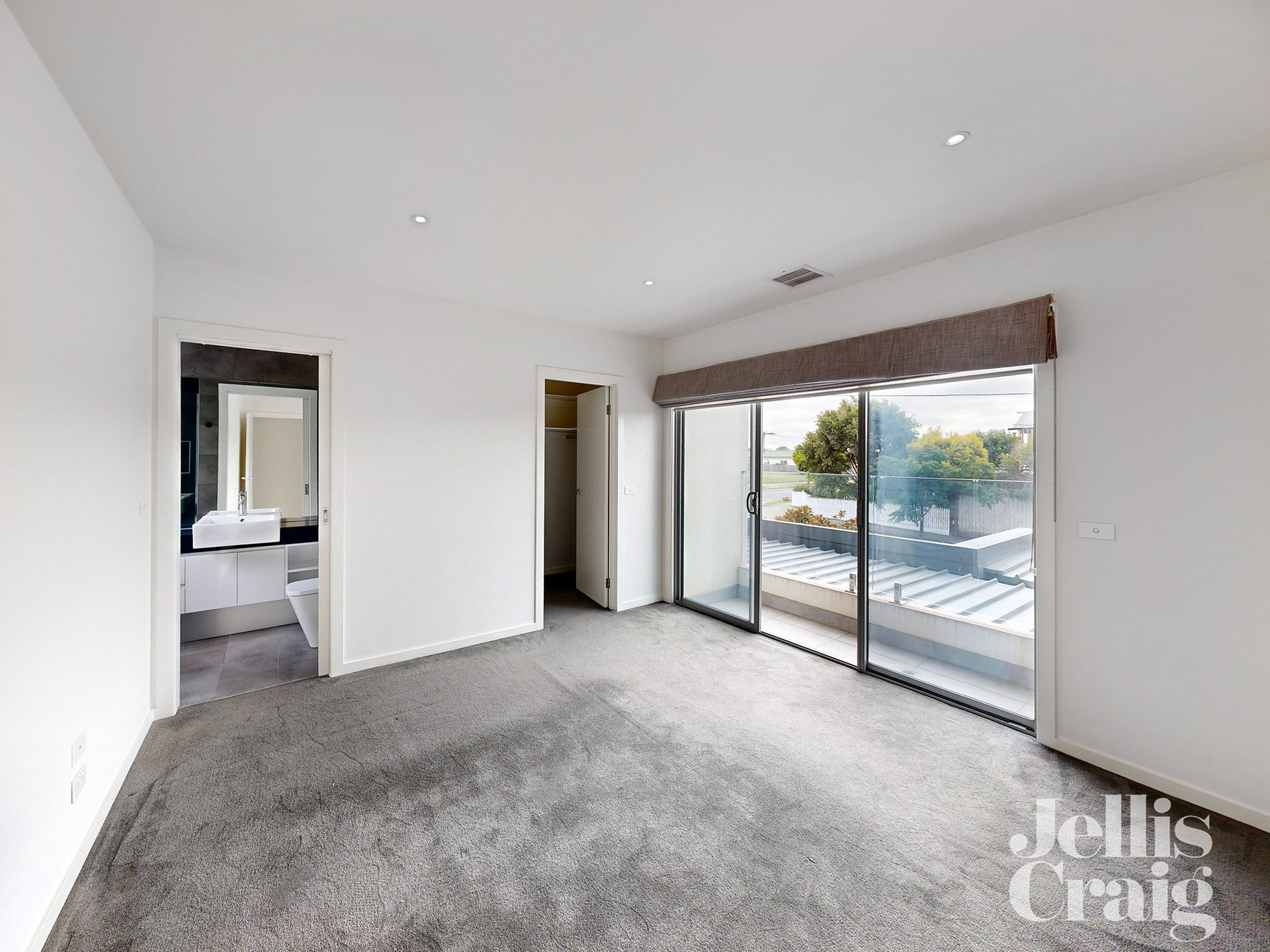 6 Loch Crescent, Strathmore image 5