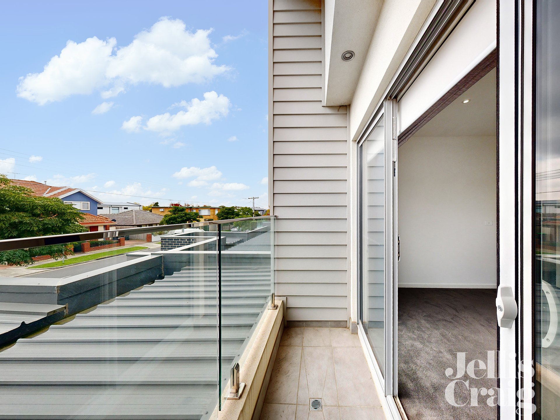 6 Loch Crescent, Strathmore image 9