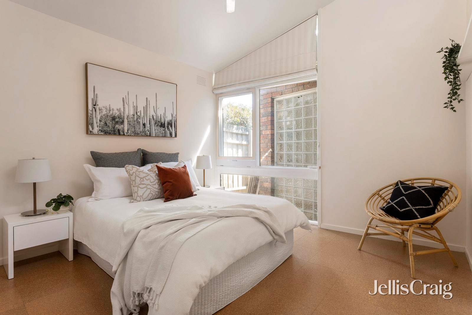 6 Locksley Avenue, Kew image 8