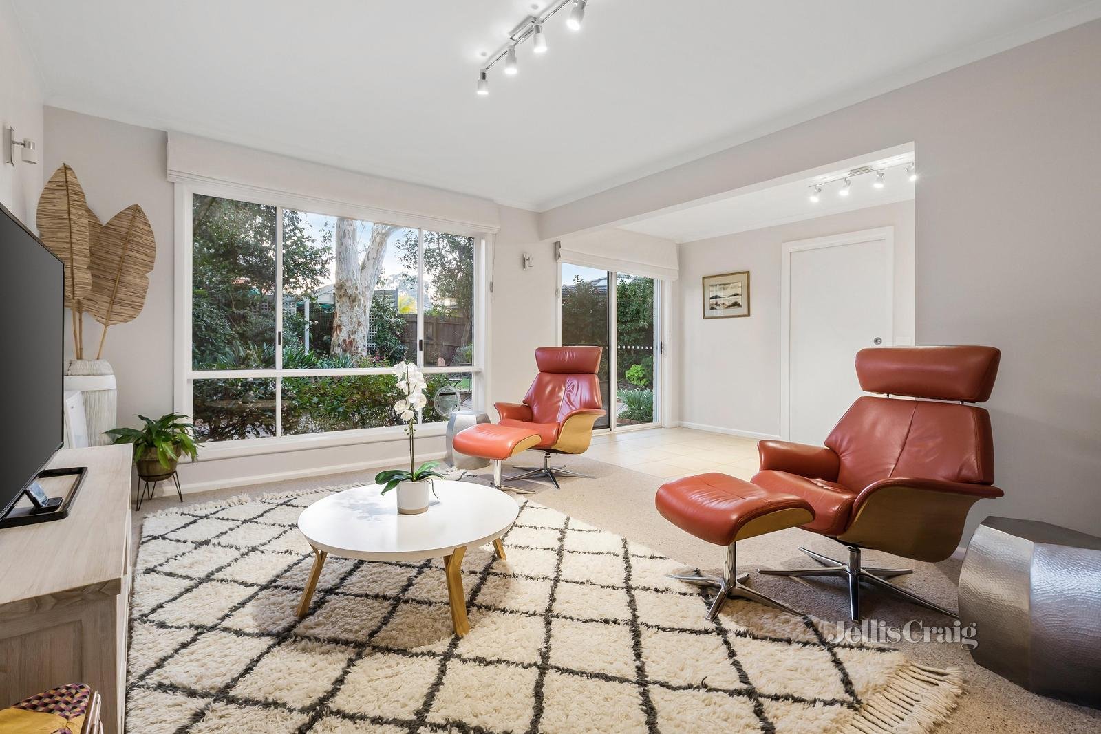 6 Loram Court, Glen&nbsp;Waverley image 4