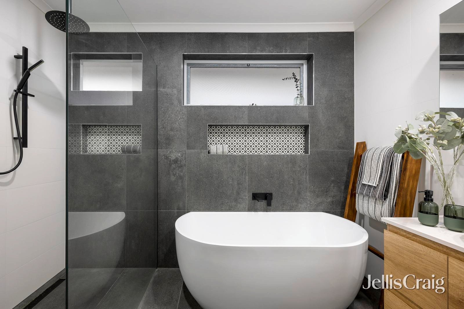 6 Lourie Court, Ringwood image 11