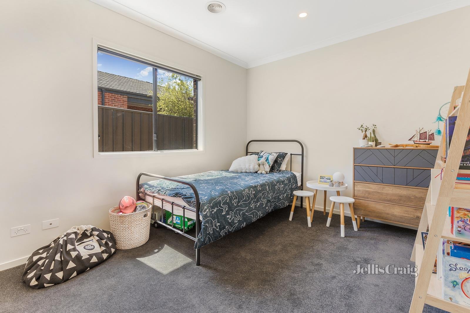 6 Lushington Rise, Mckenzie Hill image 14