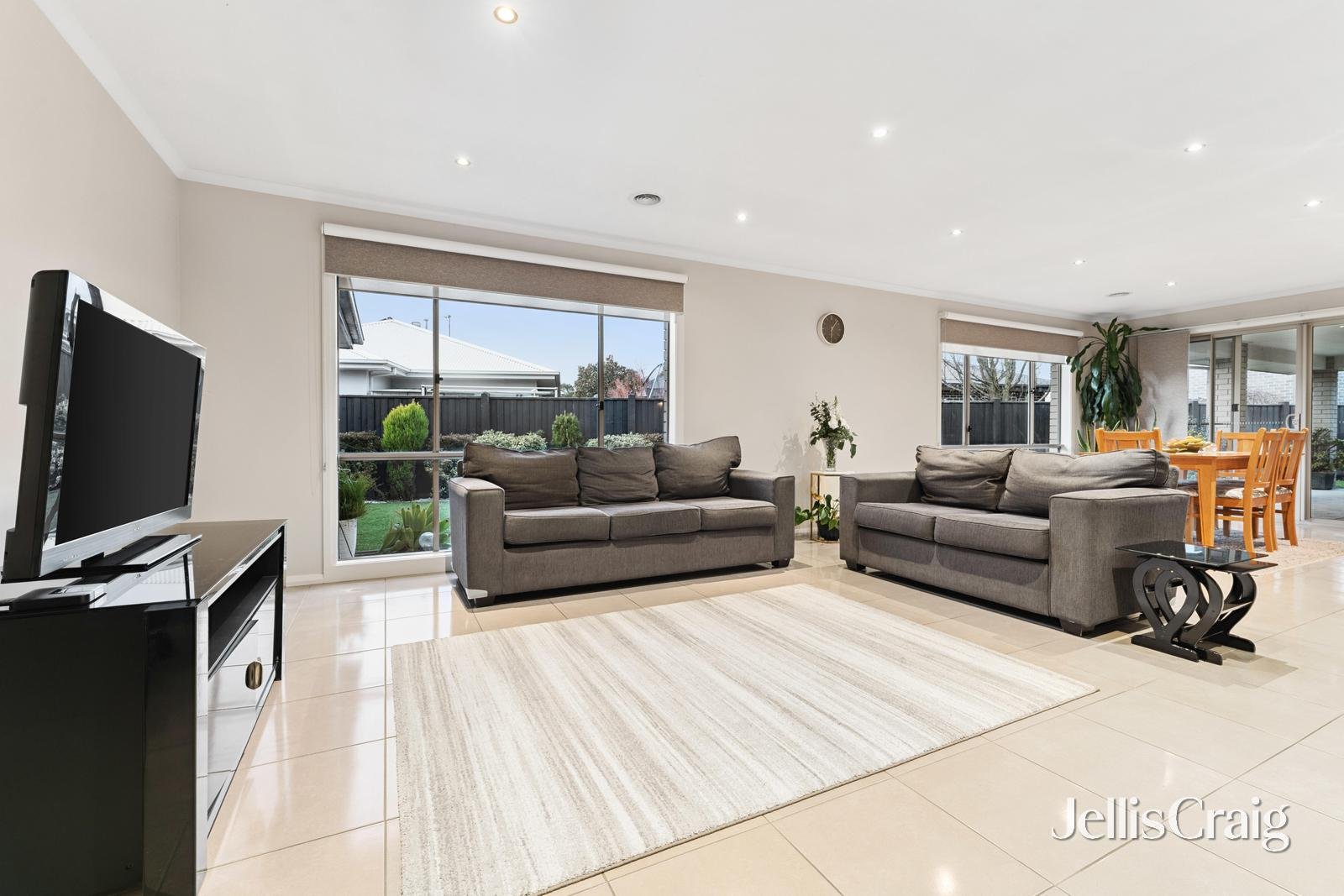 6 Luxford Street, Alfredton image 5