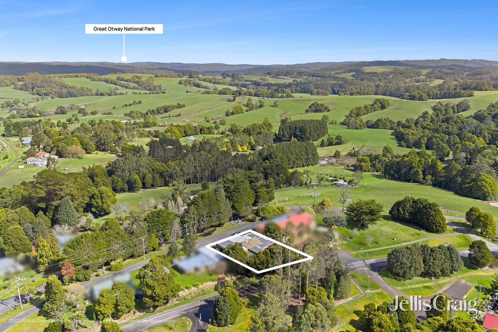 6 Main Road, Beech Forest image 23