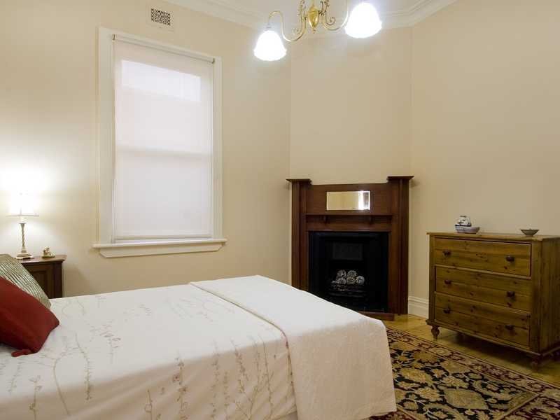 6 Manning Street, Newtown image 8