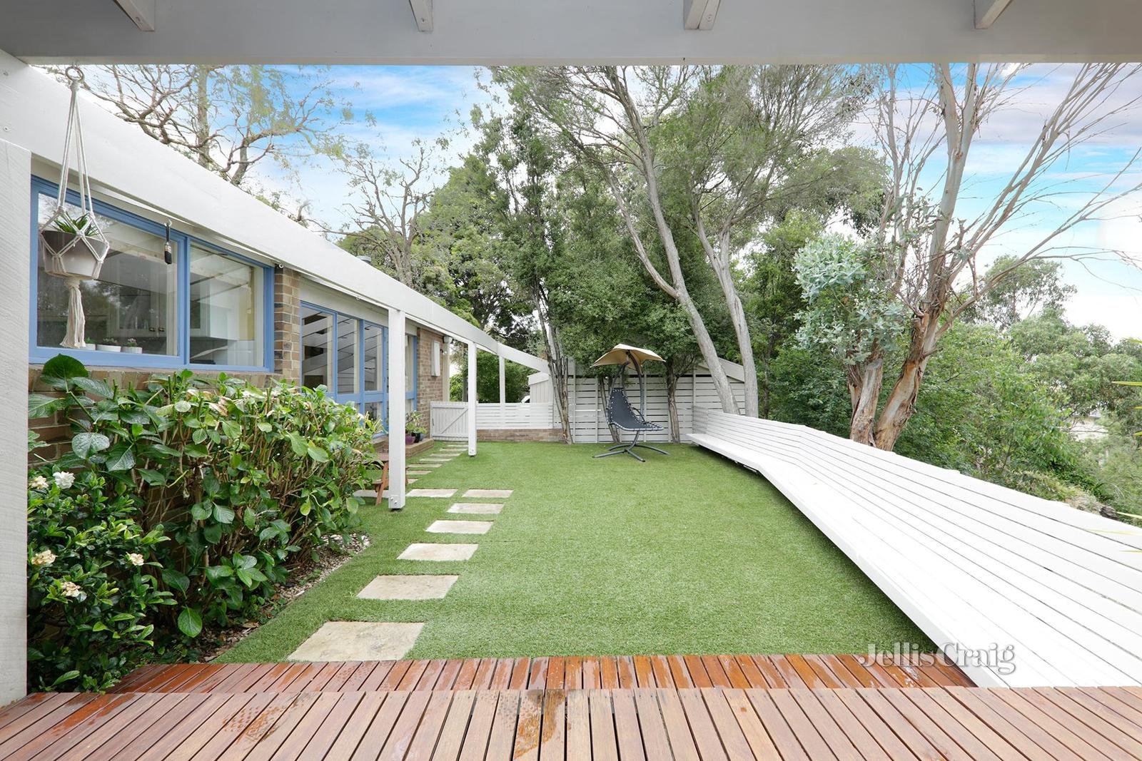 6 Marcus Court, Forest Hill image 1