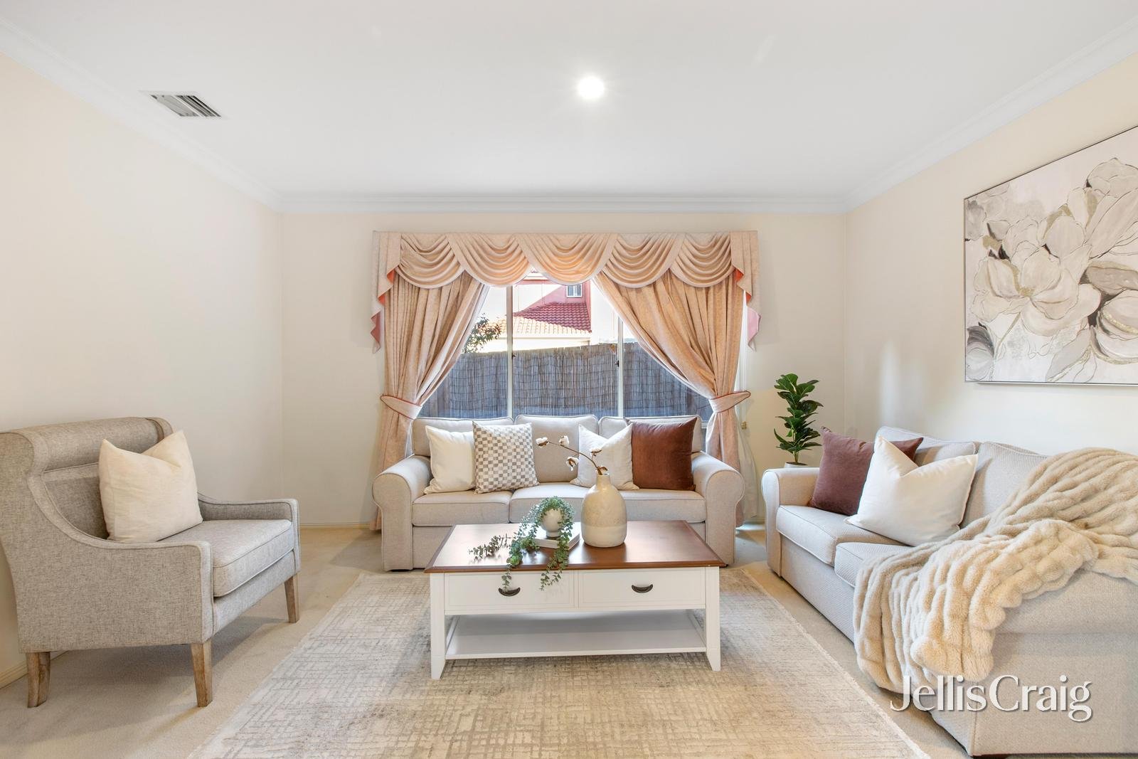 6 May Court, Glen Waverley image 3