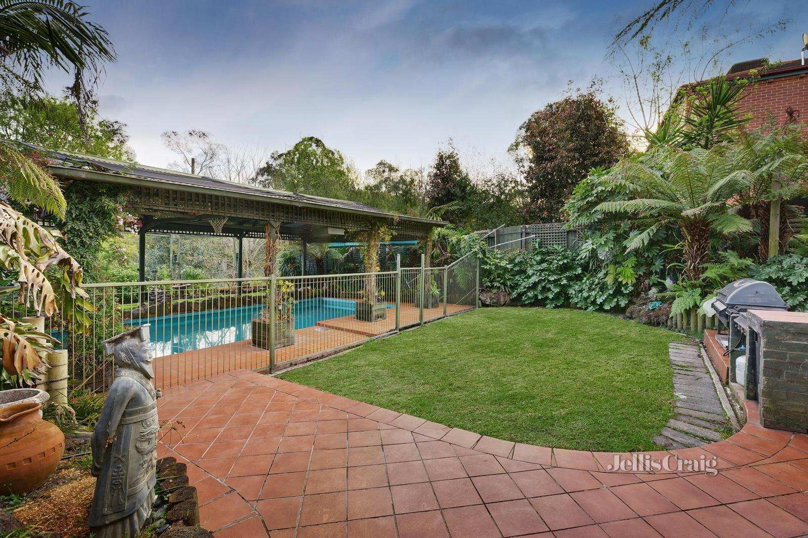 6 Meruka Drive, Eltham image 1