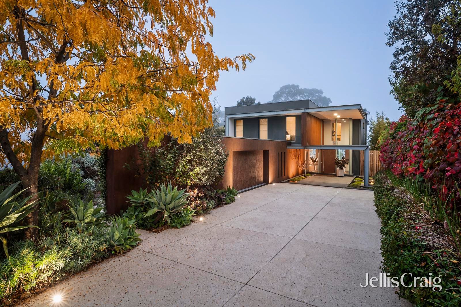 6 Milfay Avenue, Kew image 1