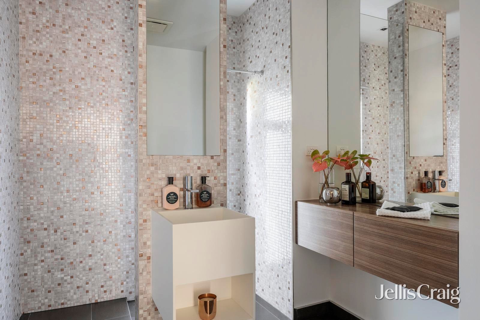 6 Milfay Avenue, Kew image 20