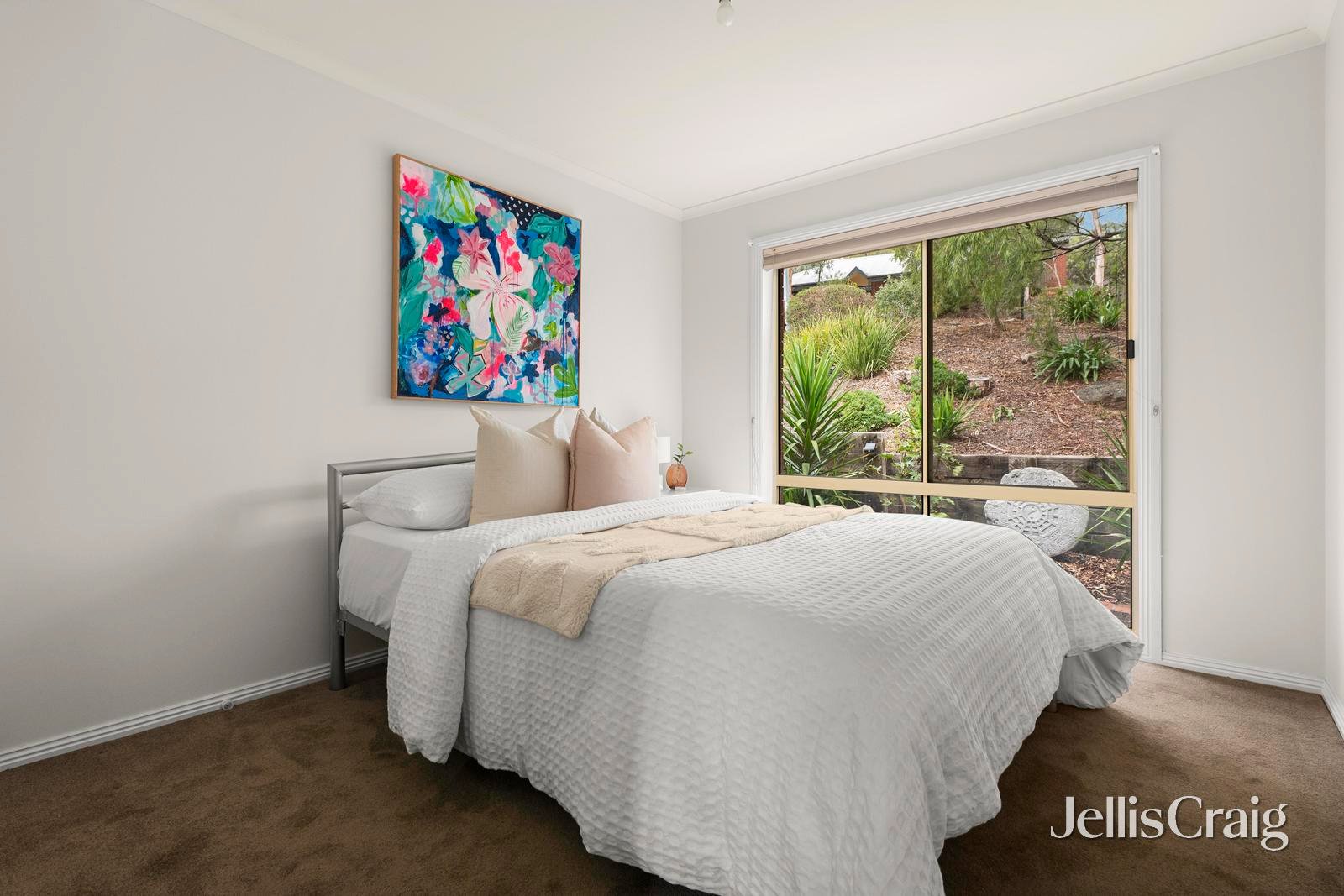 6 Milton Way, Hurstbridge image 11