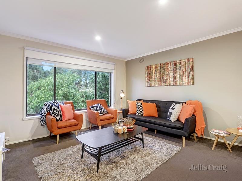 6 Mirnong Court, Croydon North image 3